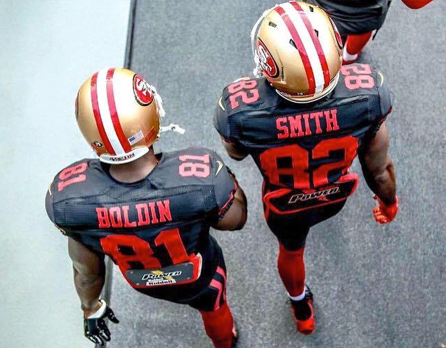 Torrey Smith and Anquan Boldin as 49ers walking out of the tunnel