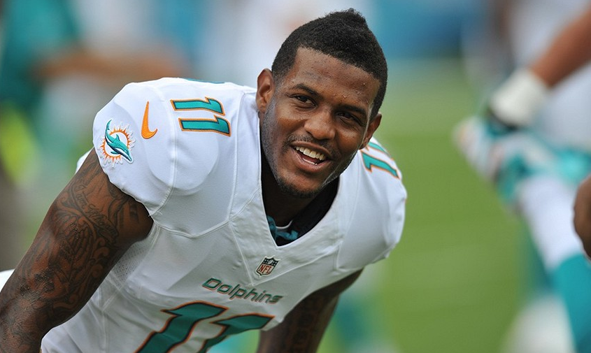Knee-Jerk Reactions: Ravens Sign Mike Wallace