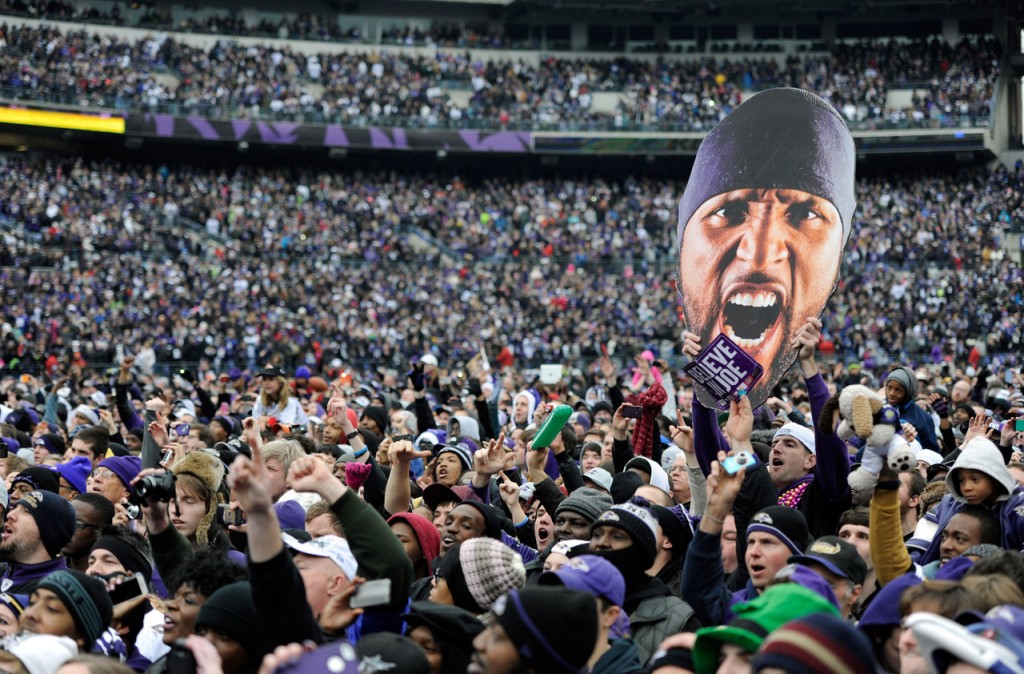 Ravens Super Bowl parade: Ray Lewis dances, Ed Reed sings, Baltimore  celebrates - Baltimore Beatdown