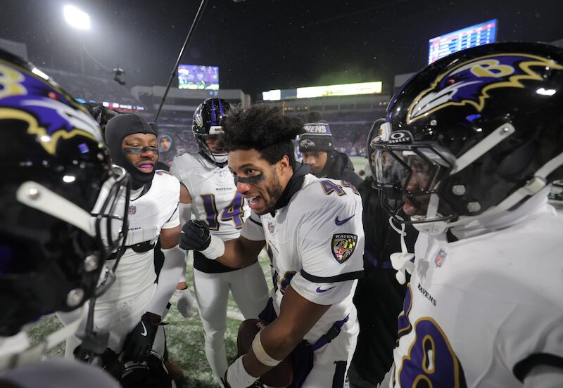 Marlon Humphrey secondary huddle